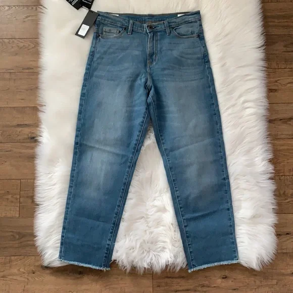 NWT Outland Denim Abigail Cropped High Rise Slim Tapered Jeans Womens 29